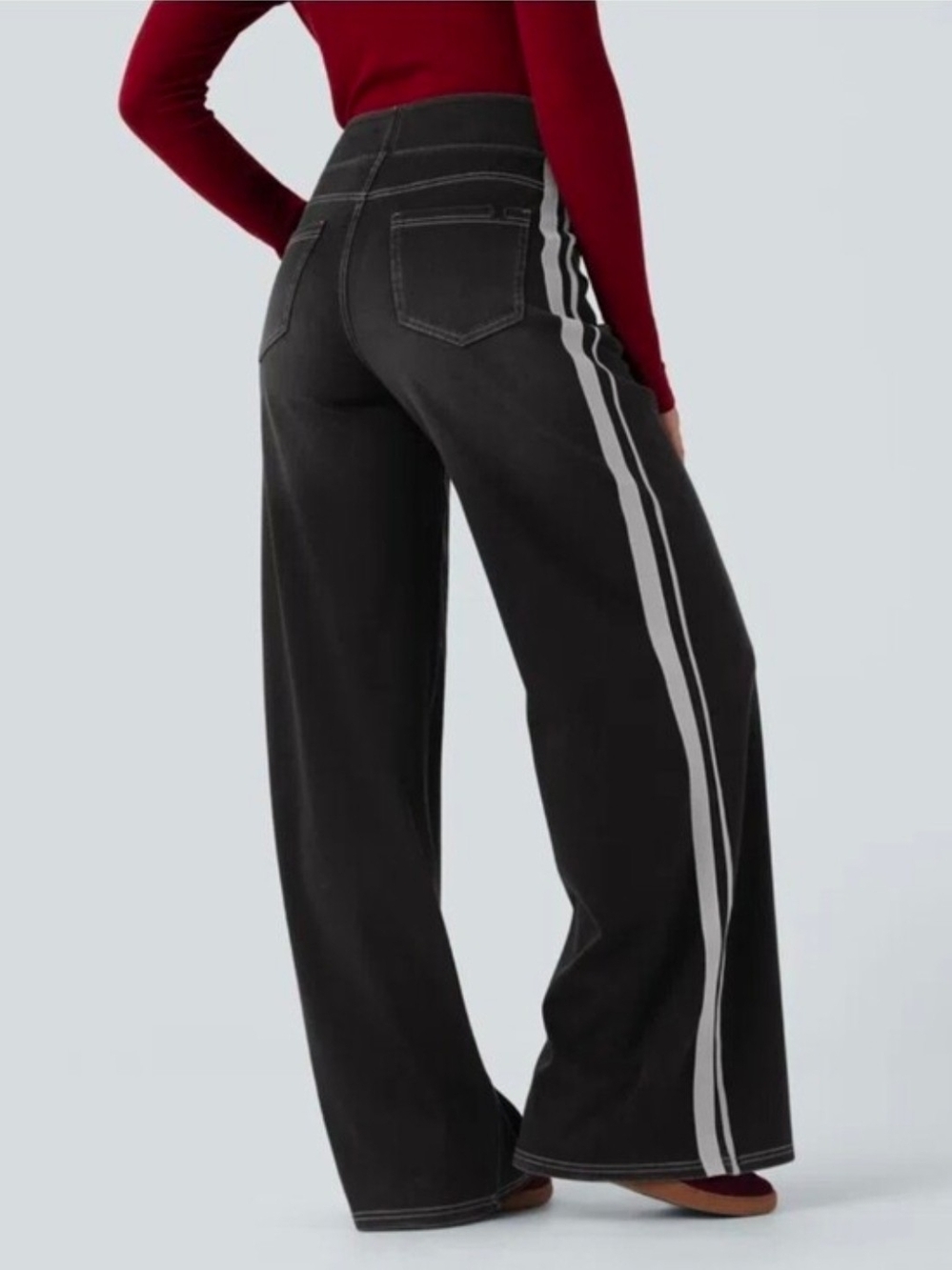 HALARA Black Wide-Leg Jeans with White Side Stripes